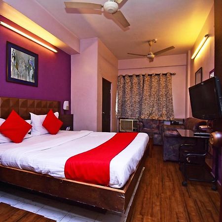 Oyo 2510 Near Camac Street Hotel Kolkata Bagian luar foto