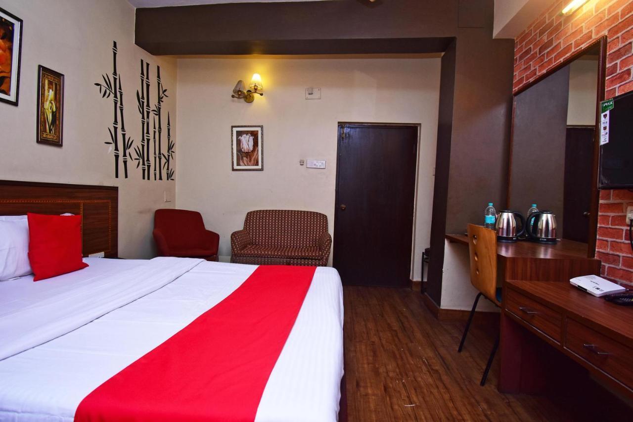 Oyo 2510 Near Camac Street Hotel Kolkata Bagian luar foto
