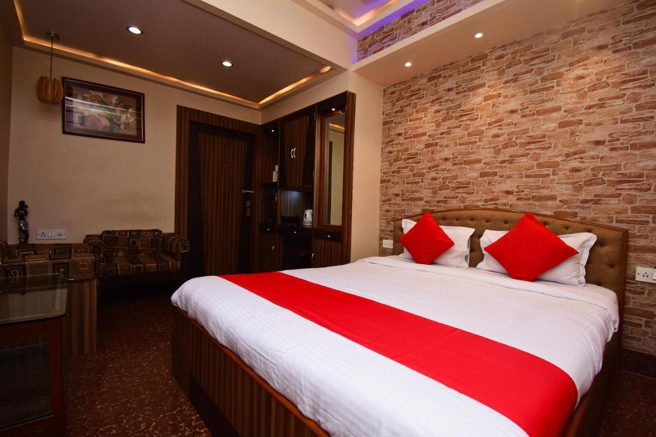 Oyo 2510 Near Camac Street Hotel Kolkata Bagian luar foto